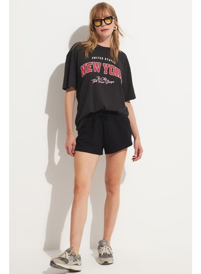 JUNE Women's Printed T-Shirt - Image 2